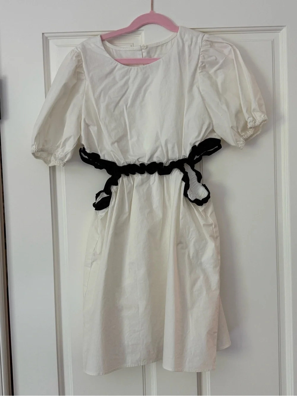 Zara White Puff-Sleeve Dress with Black cutout girls size 11-12